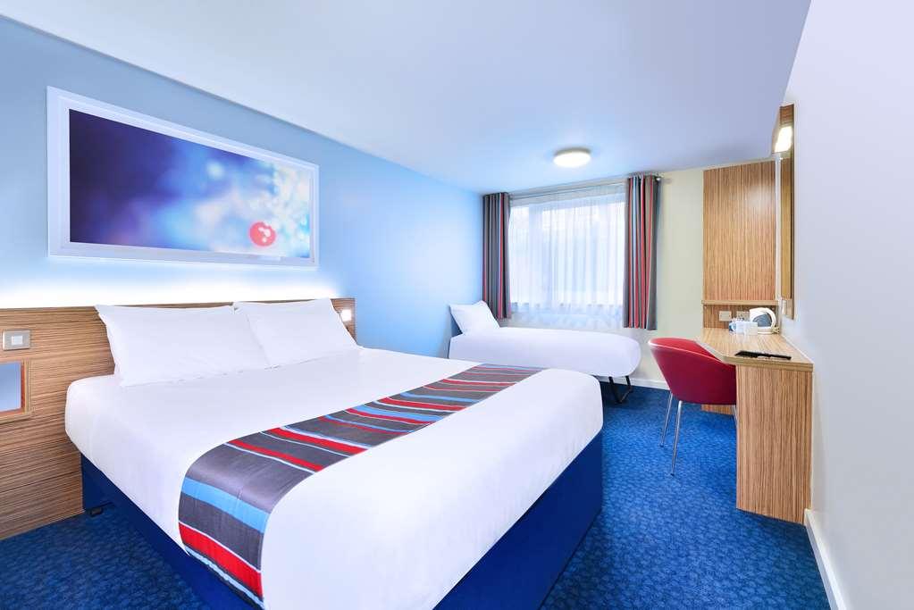 Travelodge Bath Waterside ห้อง รูปภาพ