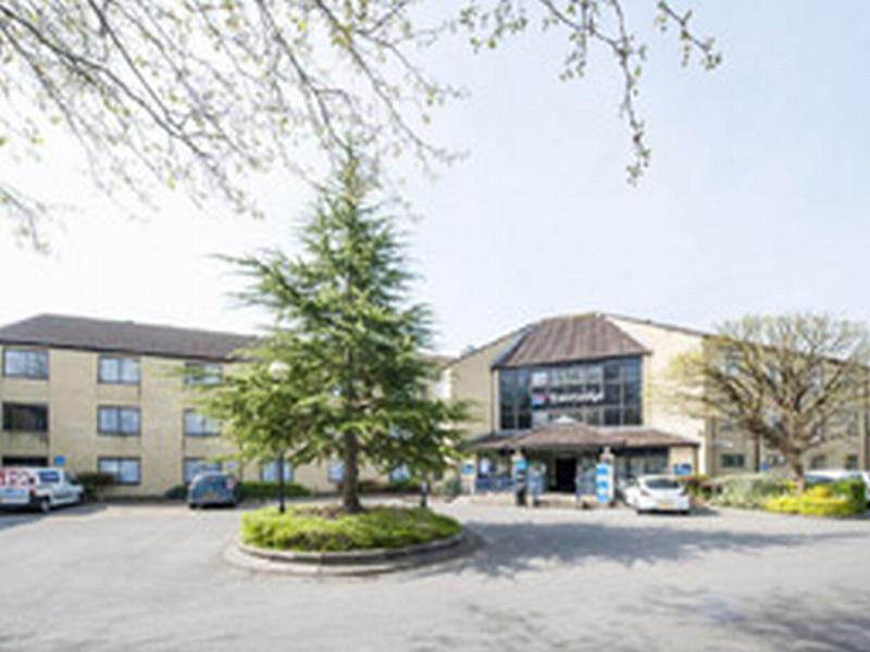 Travelodge Bath Waterside ภายนอก รูปภาพ