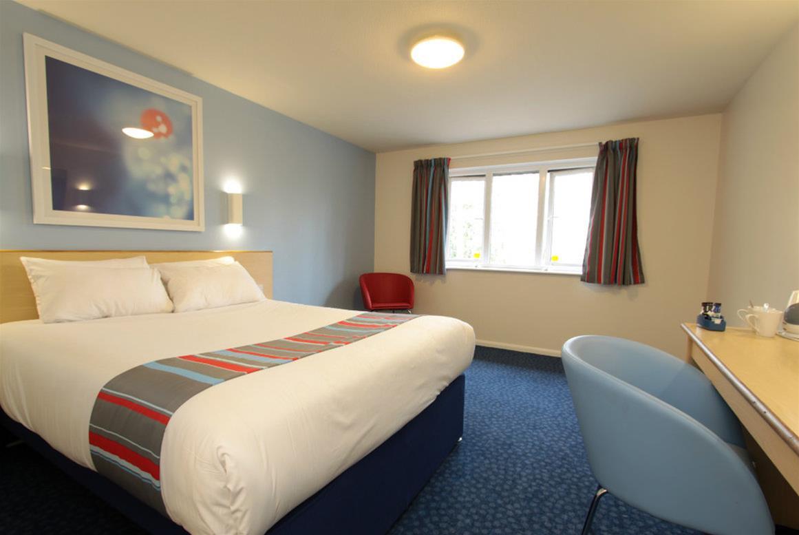 Travelodge Bath Waterside ภายนอก รูปภาพ