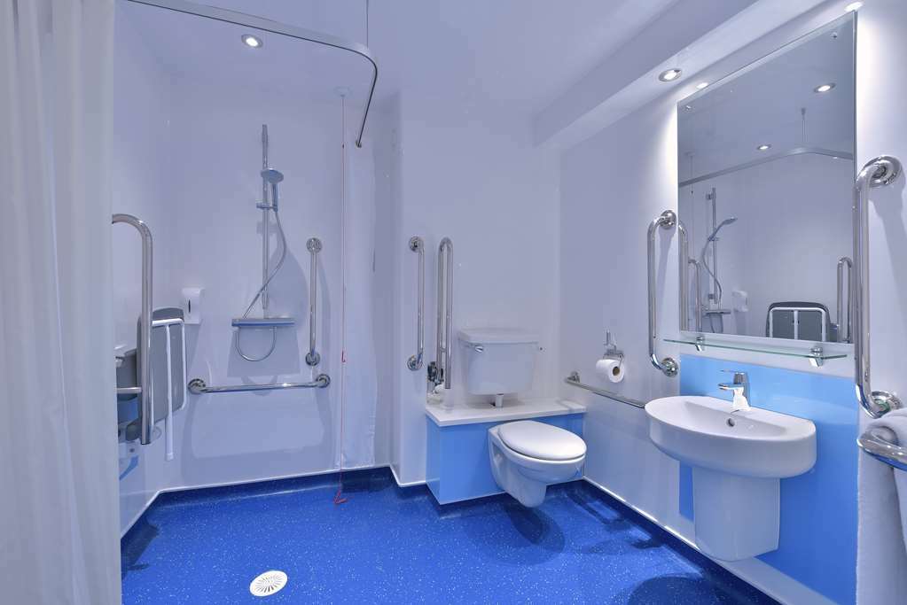 Travelodge Bath Waterside ห้อง รูปภาพ