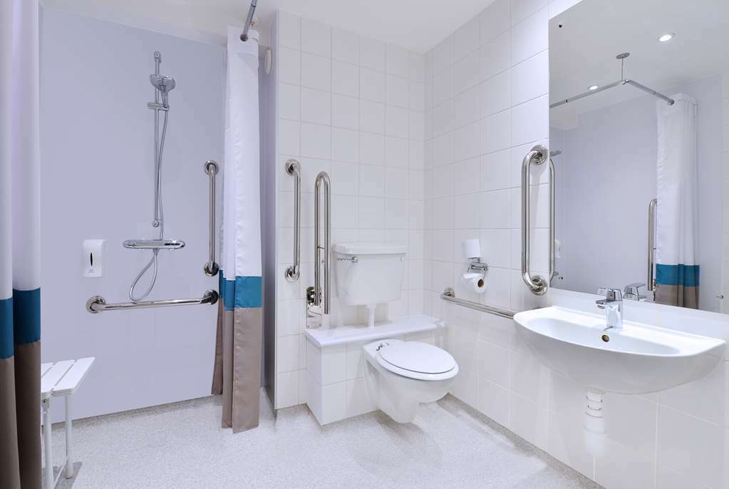Travelodge Bath Waterside ห้อง รูปภาพ
